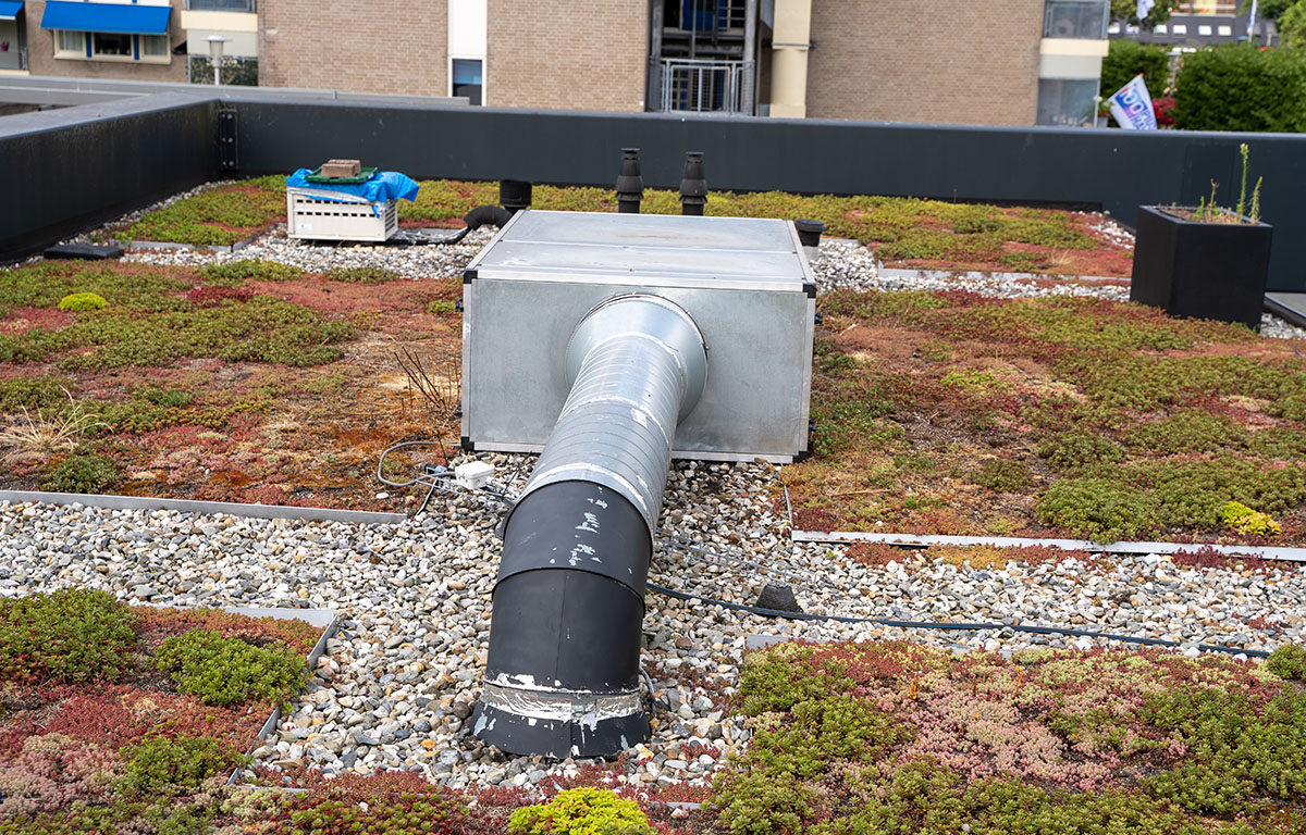 Vetkanaal zichtbaar op het dak