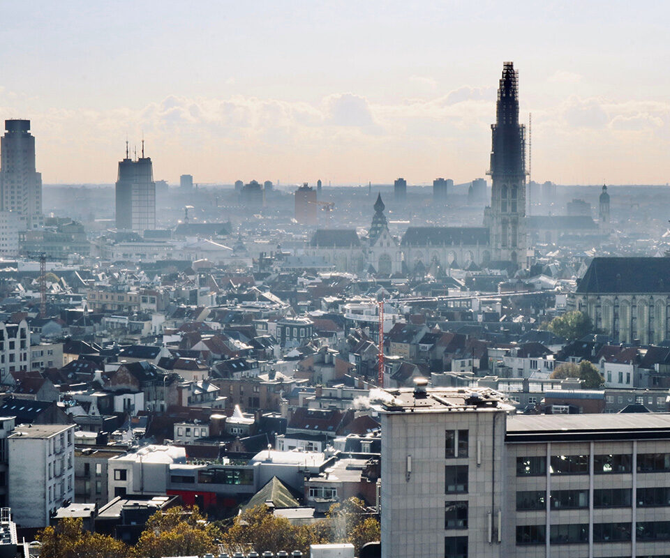 Luchtfoto met uitzicht over de stad Eindhoven